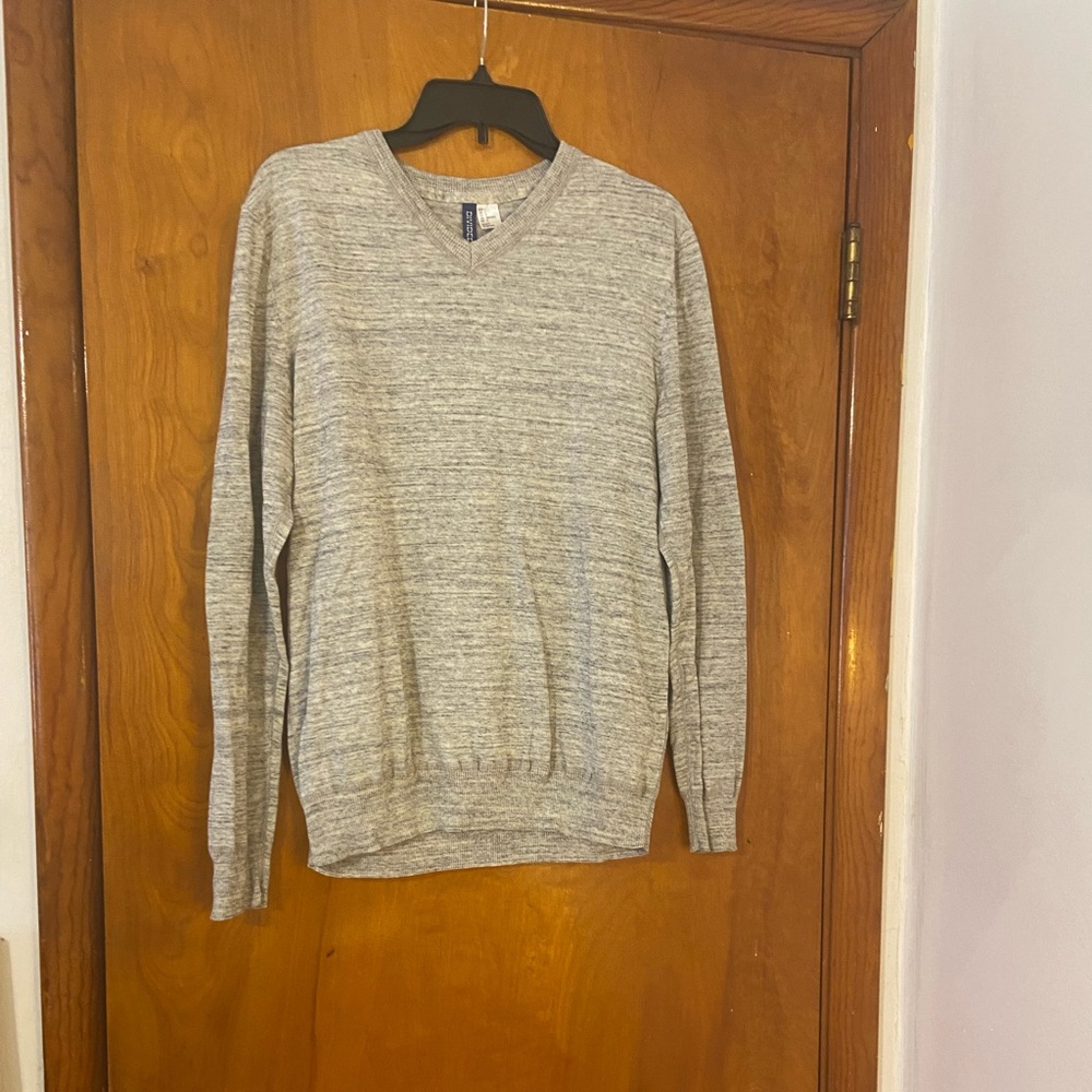Divided” by H&M Light Gray Sweater - Picture 4 of 5